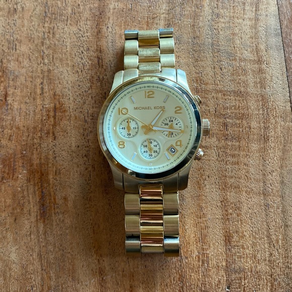 Michael Kors Watch - Picture 4 of 4